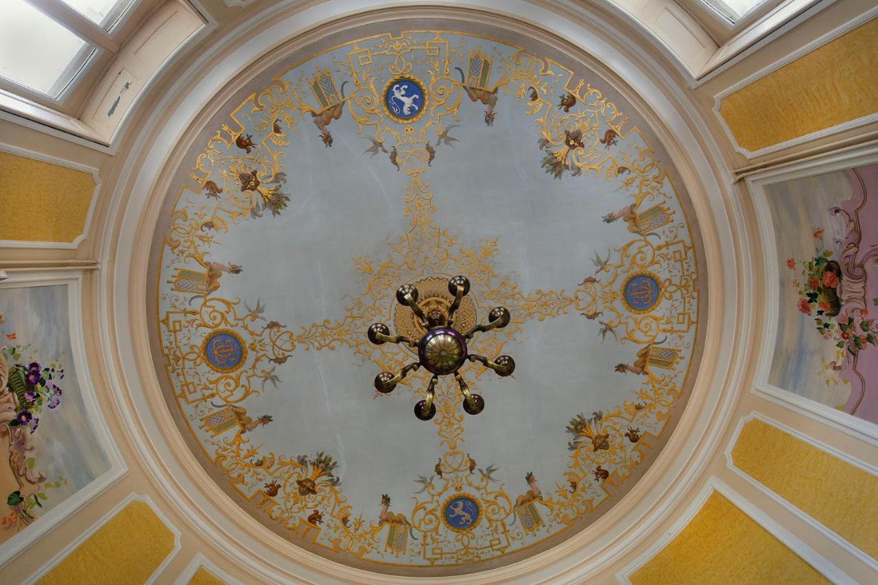 Chateau Du Landin Bed & Breakfast 4*