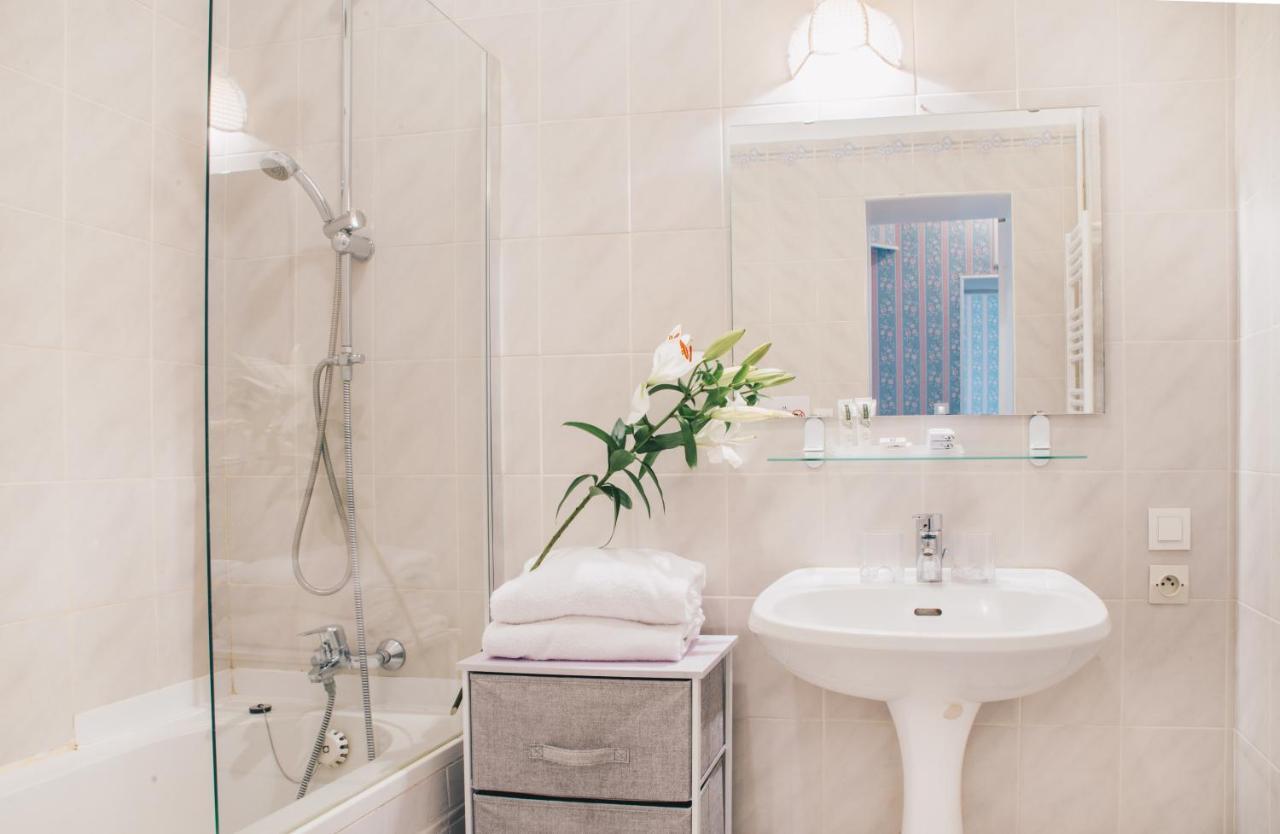 Chateau Du Landin Bed & Breakfast Le Landin