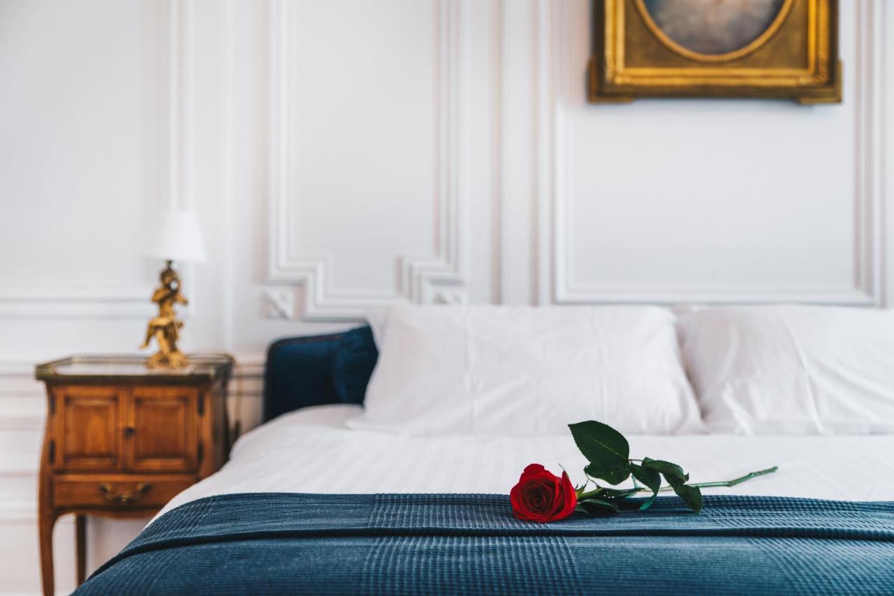 Chateau Du Landin Bed & Breakfast
